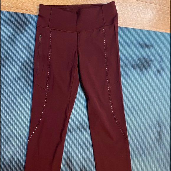 Lululemon tights - Picture 1 of 4